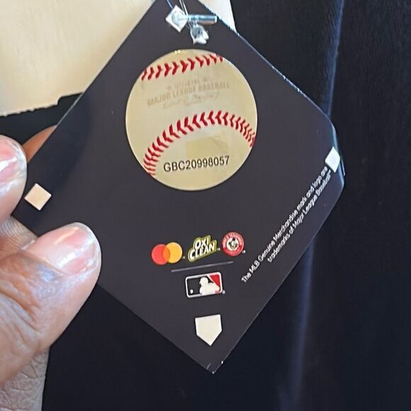 New York Yankees Women’s Size L Logo Tee Shirt Navy Blue Official MLB Merch NWT - Picture 9 of 10